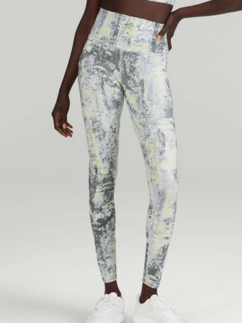 Lululemon Wunder Train High-Rise Tight 28"